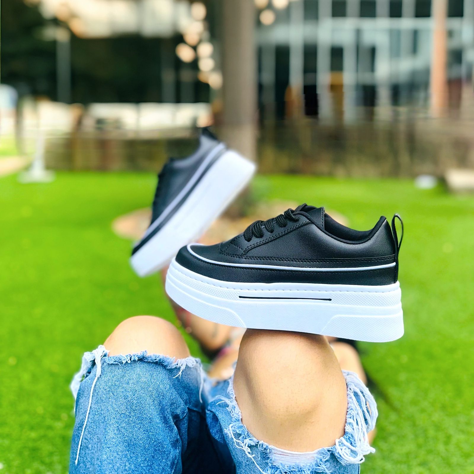 Vista 8 de Premium Bolichero Plataforma Dama - Tallas: 38, Color: Blanco AnimalPrint